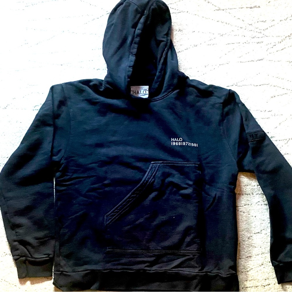 Halo Men’s black Hoodie Size  -  XL